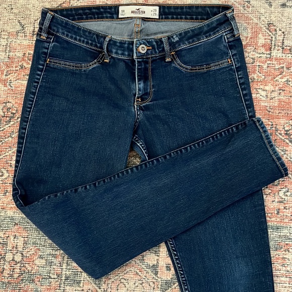 Hollister Dark Wash Sz 9 - Picture 5 of 5